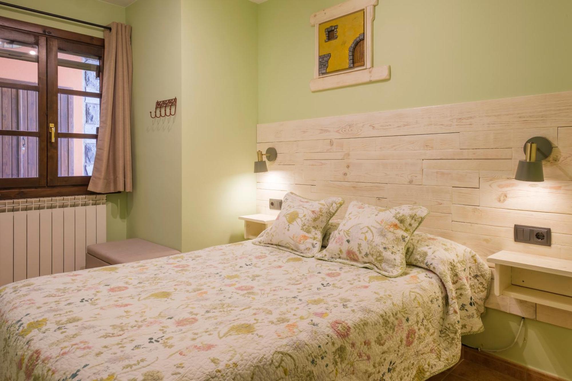El Rincon De Andrea Apartamentos ビエスカス エクステリア 写真