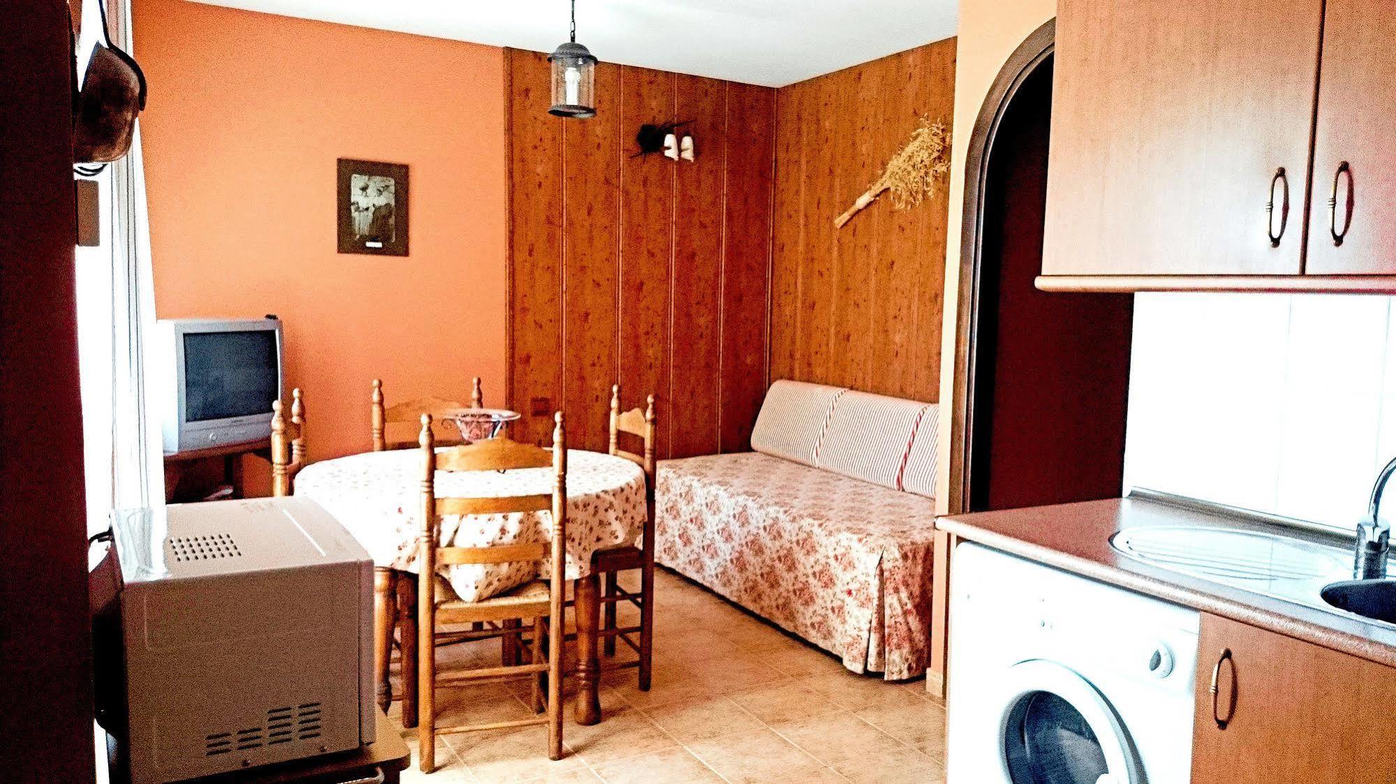 El Rincon De Andrea Apartamentos ビエスカス エクステリア 写真