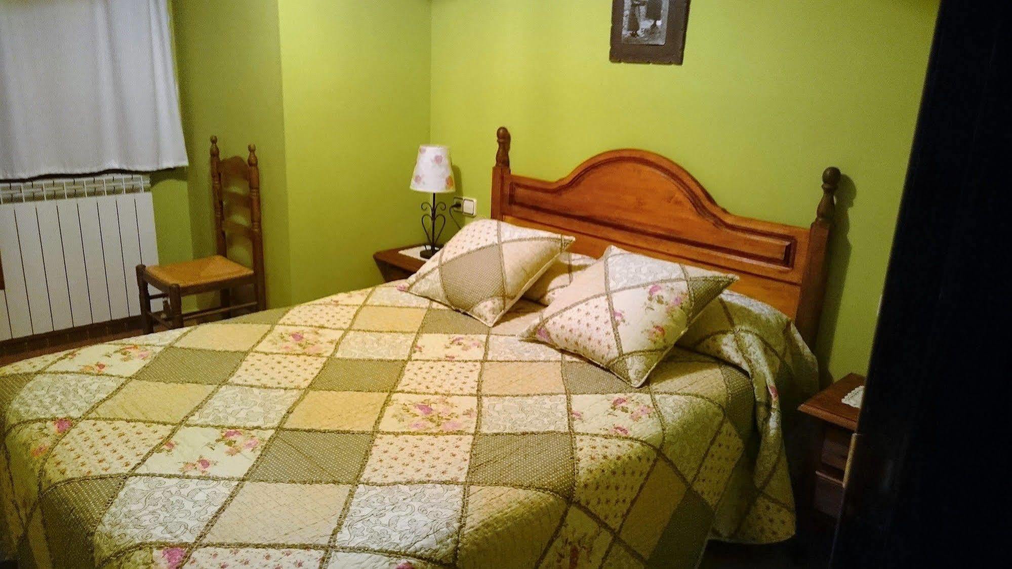 El Rincon De Andrea Apartamentos ビエスカス エクステリア 写真