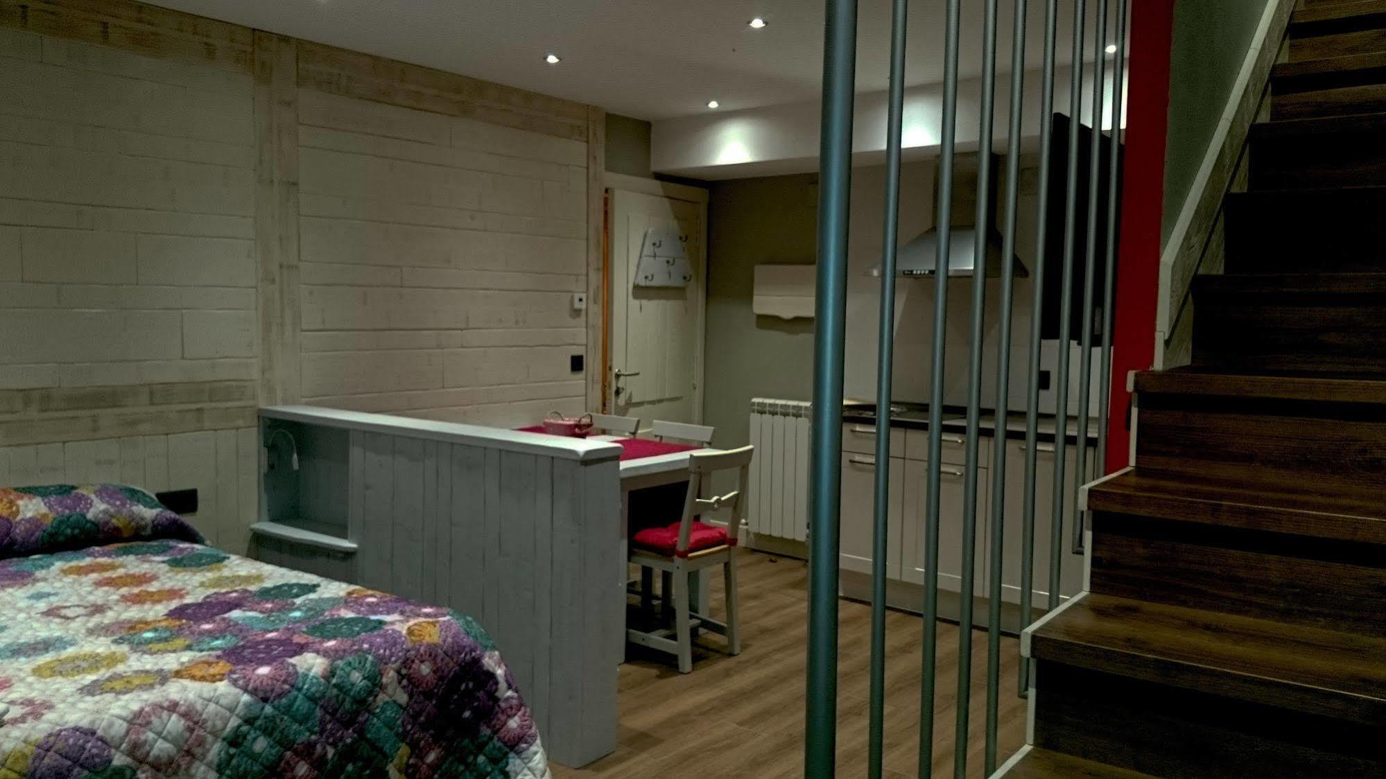 El Rincon De Andrea Apartamentos ビエスカス エクステリア 写真